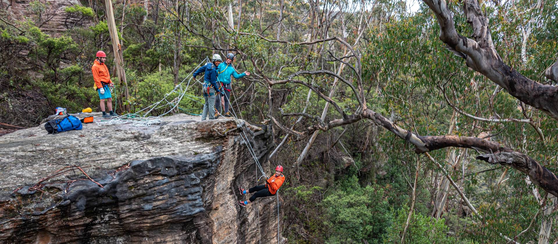 Beginner abseil adventures are suitable for all ages | Albert Hakvoort Photography