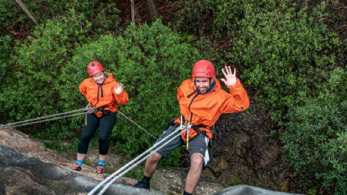 Learn the finer points of abseiling on our half-day abseil adventures | Albert Hakvoort Photography