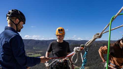 Introductory abseiling adventure | Eloise Weston