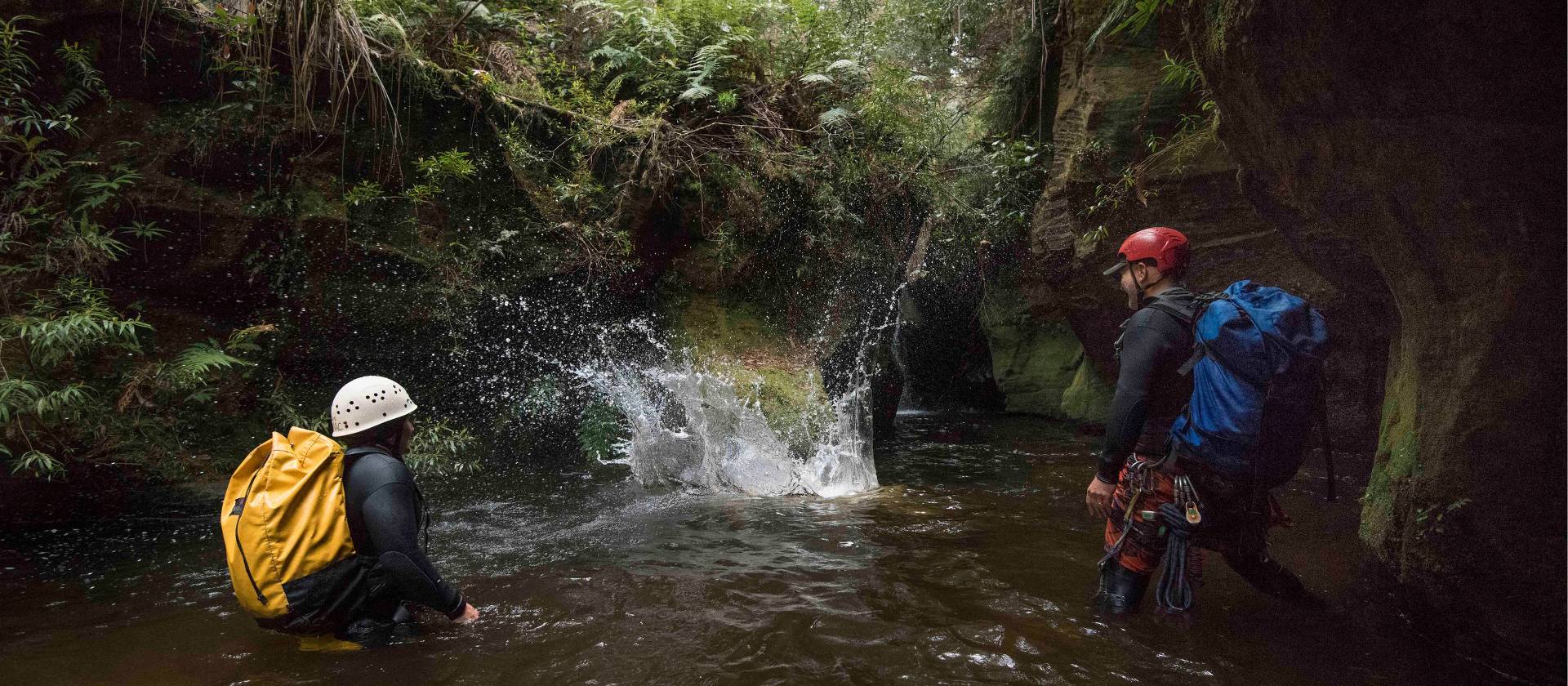 Water jumping in Bowens Creek Canyon | Wolter Peeter | SMH