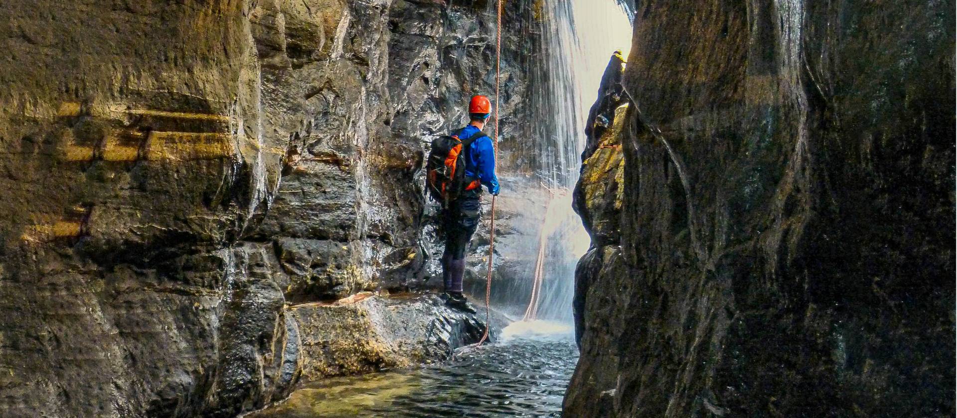 Butterbox Canyon is a spectacular example of Blue Mountains slot canyon | Albert Hakvoort Photography