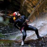 Descending Empress Falls in the Blue Mountains | Jake Anderson