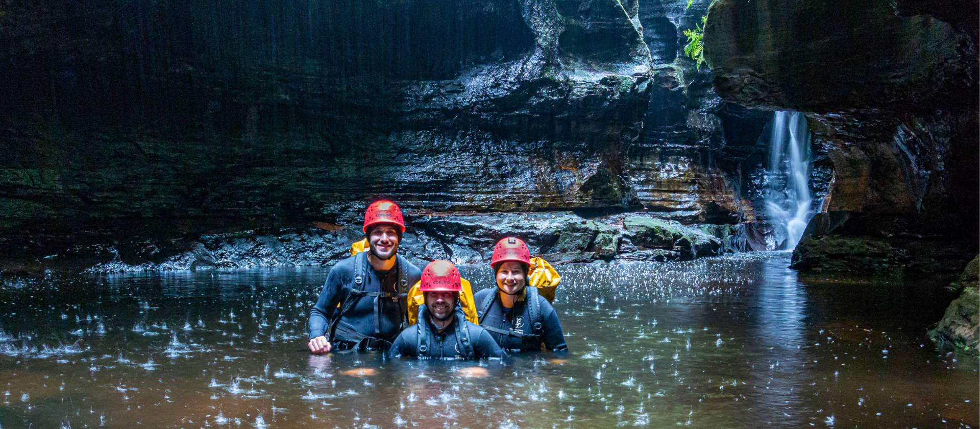 Canyoning in the rain is a joy! | Albert Hakvoort Photography