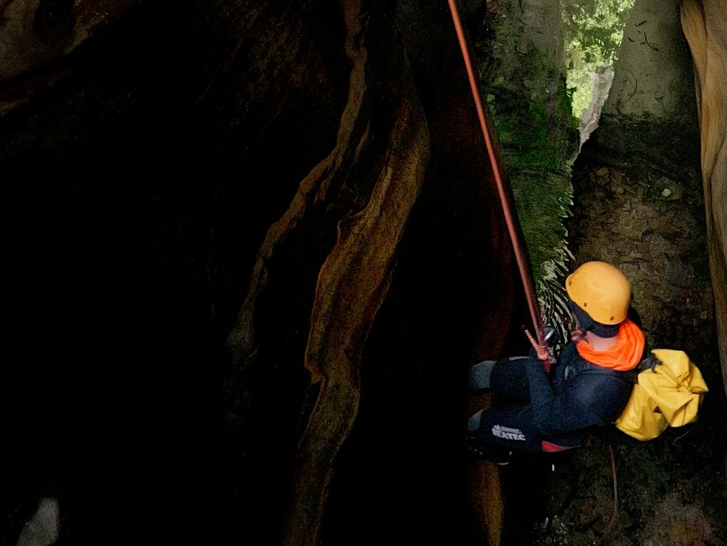 Exploring Yileen Canyon in the Blue Mountains |  Sammy Zammit
