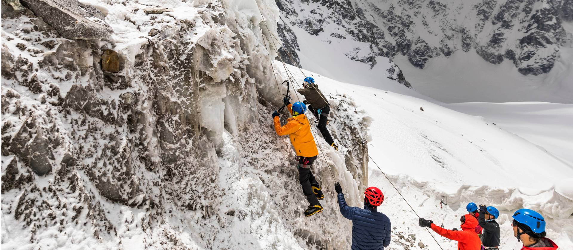 Hone your climbing skills with us under the guidance of our experienced leaders to best prepare for mountaineering | Lachlan Gardiner